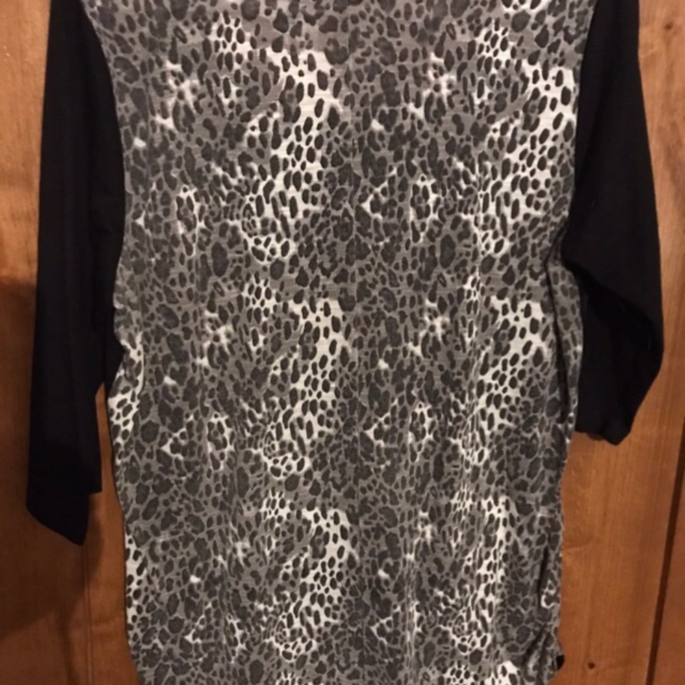 Womens Animal Print Shirt - Picture 2 of 5
